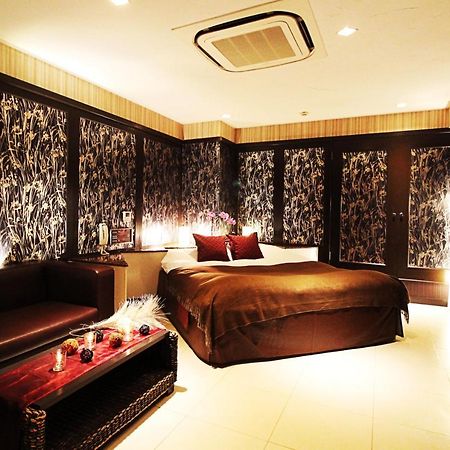 Hotel O2 -Adult Only- Hirabari Exteriör bild