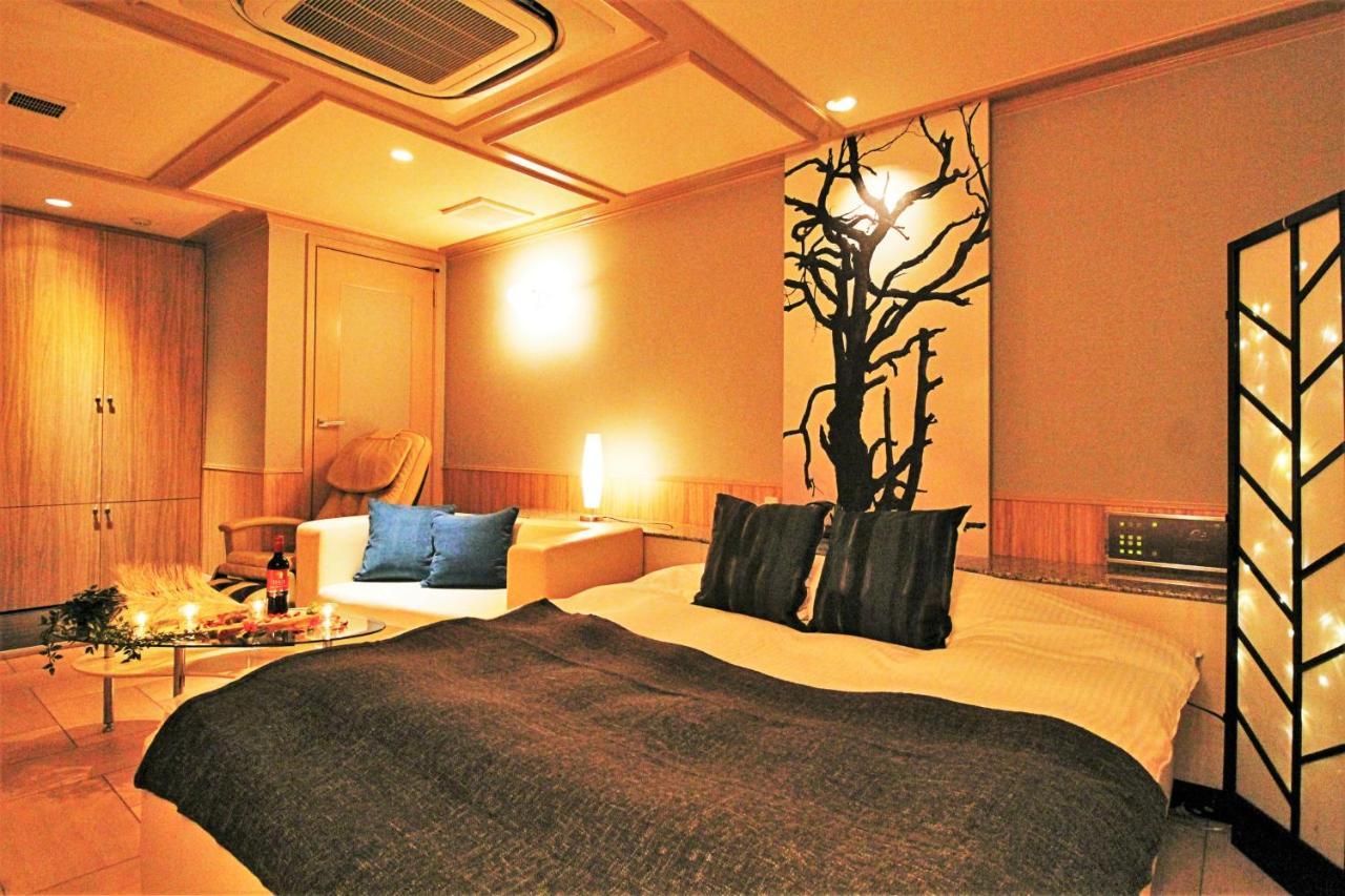 Hotel O2 -Adult Only- Hirabari Exteriör bild