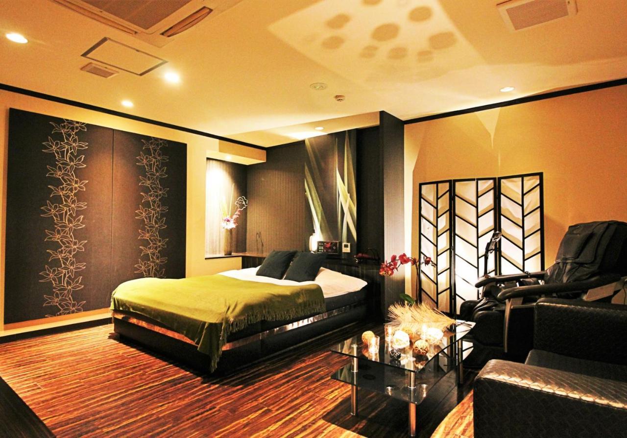Hotel O2 -Adult Only- Hirabari Exteriör bild