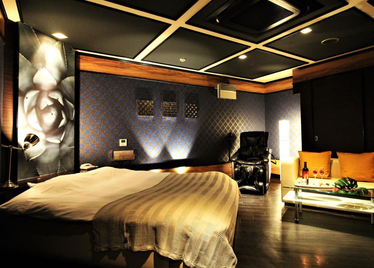 Hotel O2 -Adult Only- Hirabari Exteriör bild