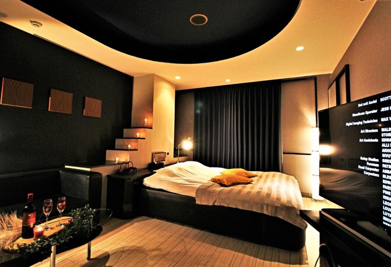 Hotel O2 -Adult Only- Hirabari Exteriör bild