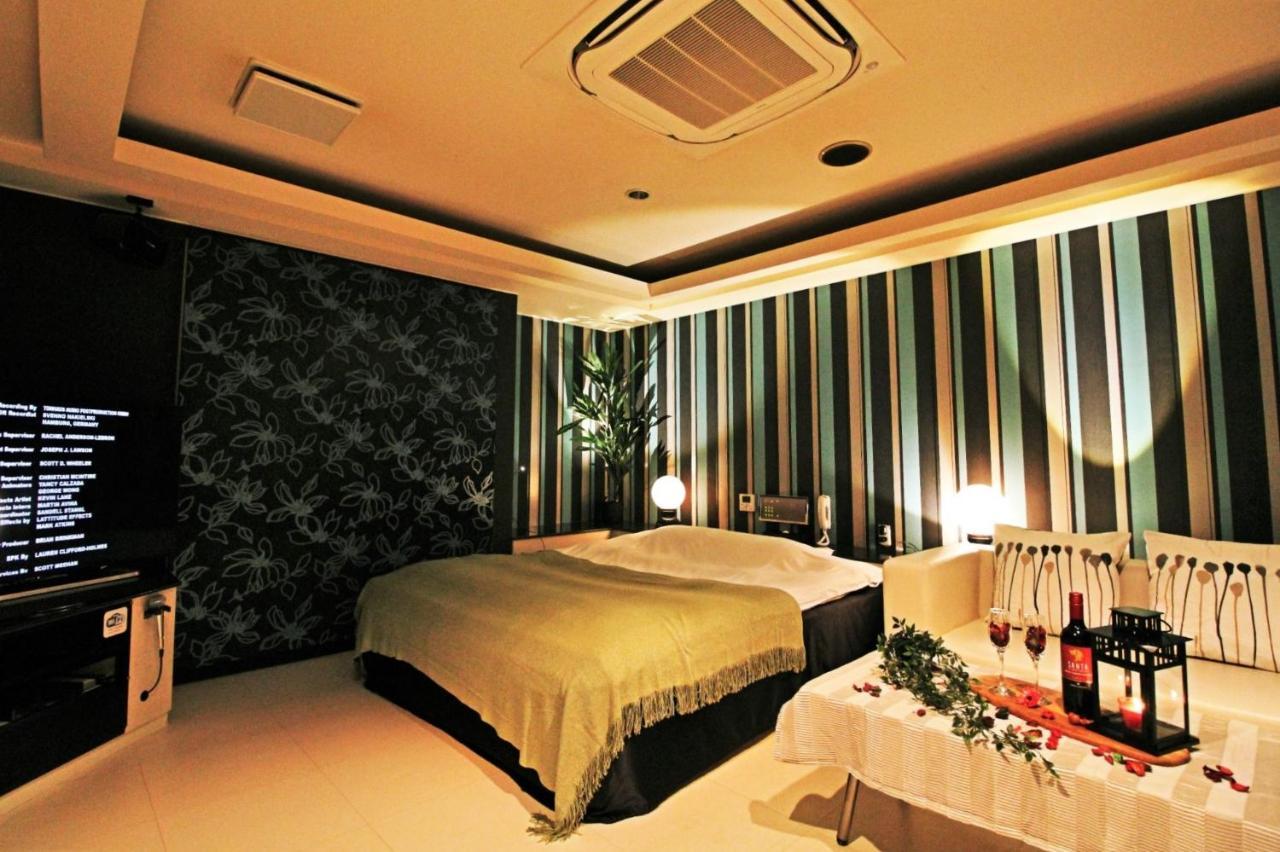 Hotel O2 -Adult Only- Hirabari Exteriör bild