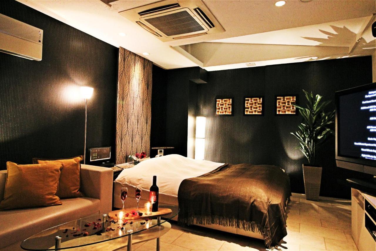 Hotel O2 -Adult Only- Hirabari Exteriör bild